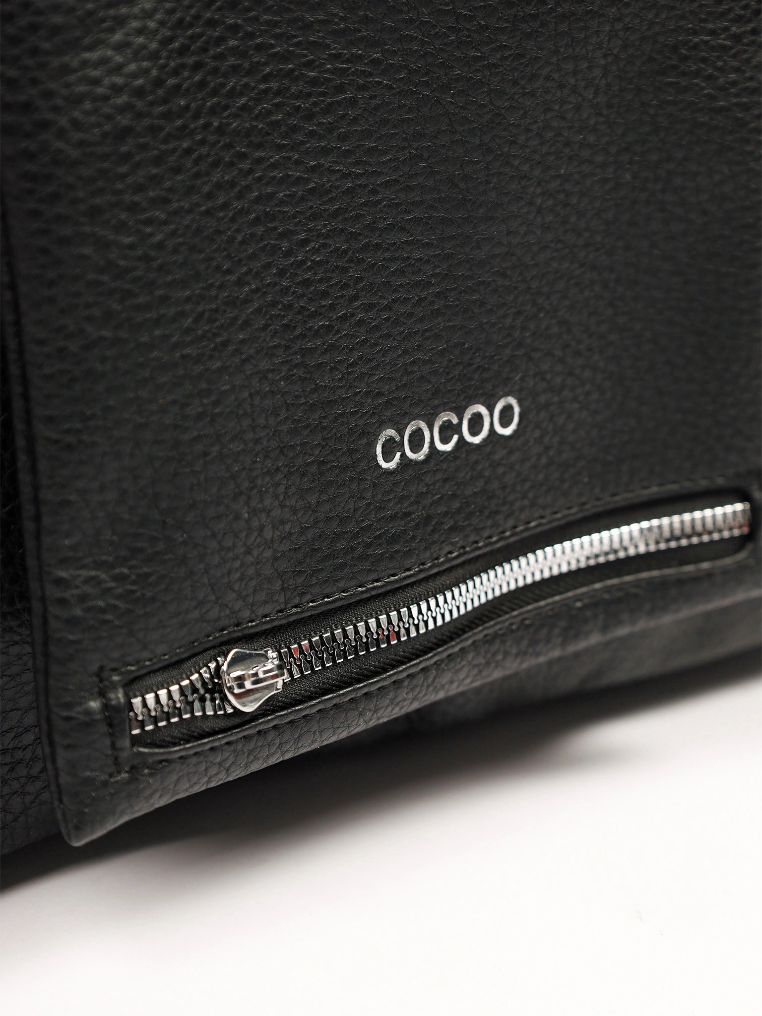 Сумка-шоппер  с регулируемыми ручками, откидным карманом и цепочкой в ассортименте